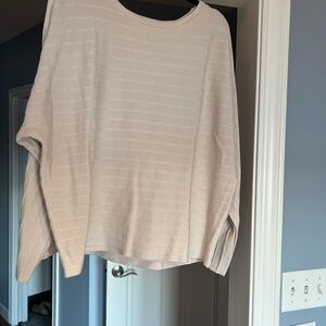 Tahari women’s cream Sweater